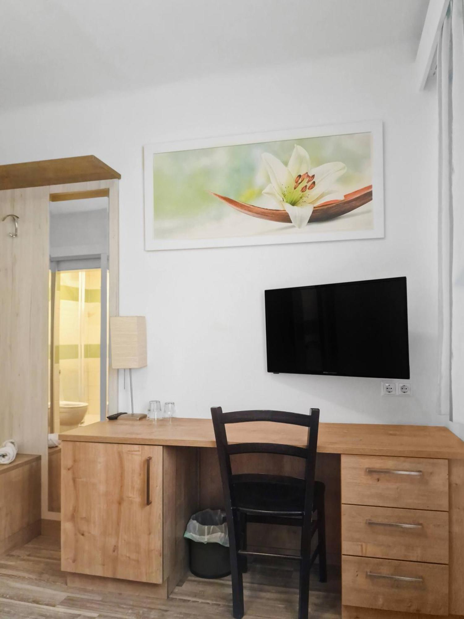 Josef Wolfik Strasse 10 Apartment Stockerau Quarto foto