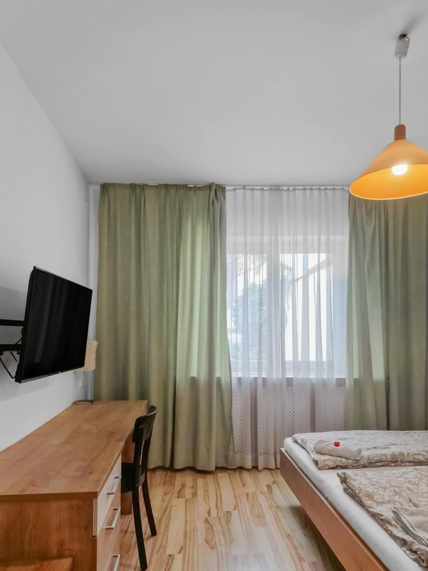 Josef Wolfik Strasse 10 Apartment Stockerau Quarto foto