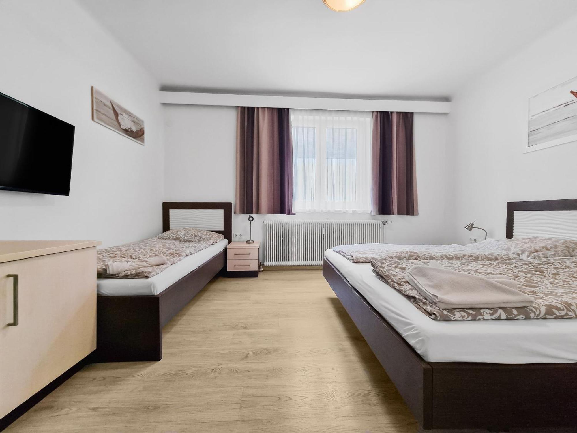 Josef Wolfik Strasse 10 Apartment Stockerau Quarto foto
